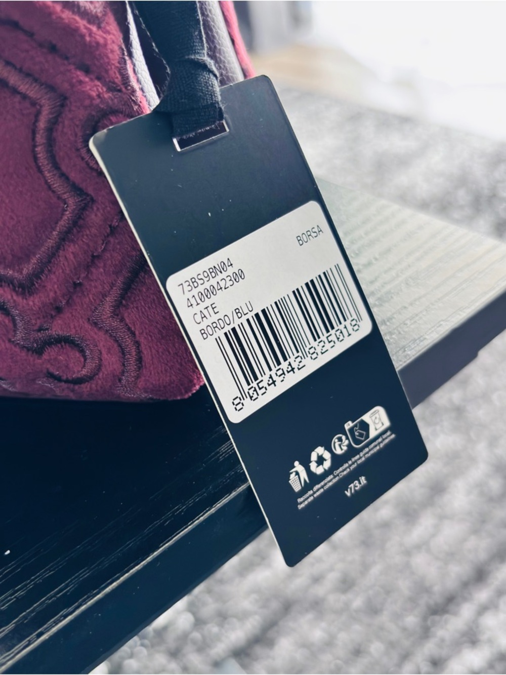 V°73 Italy Burgundy Velvet Crossbody Bag Wide Logo Strap NWT - Picture 5 of 16